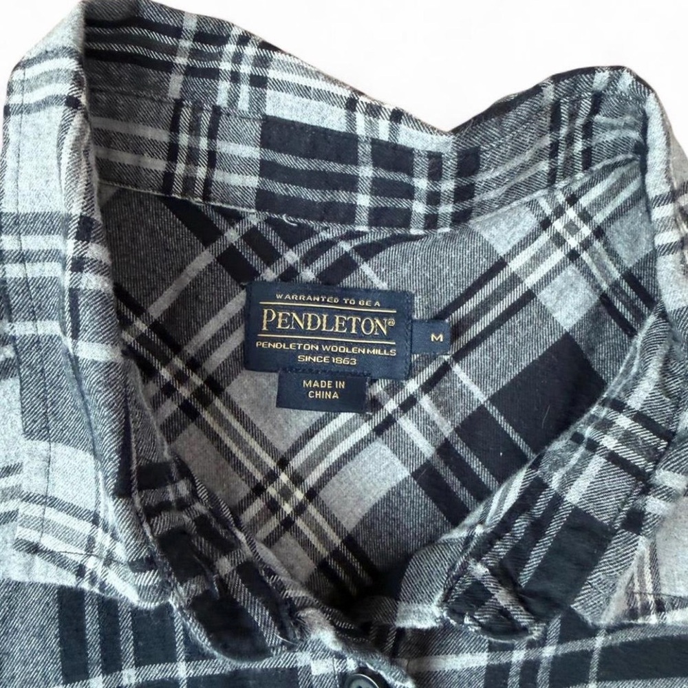 Pendleton Black & Grey Button Down Flannel Shirt … - image 4